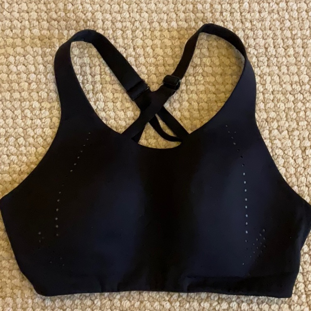 Lululemon Air Support sports bra (2 of 2)